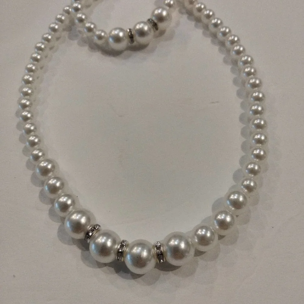 Faux Pearl and stretch Bracelet set 16" to 18" adjustable necklace - Picture 2 of 4
